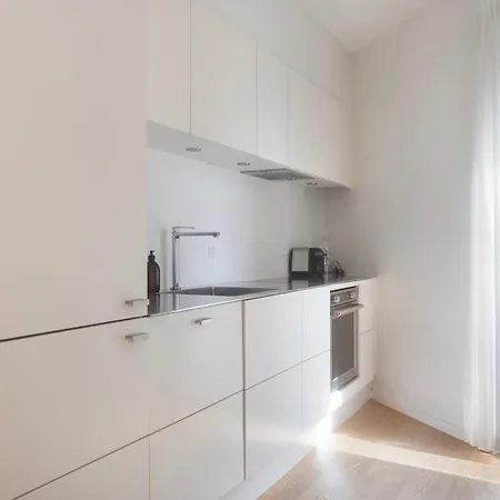 Apartman Modern By The Mermaid Statue