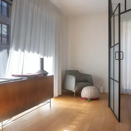 Modern By The Mermaid Statue Apartman *