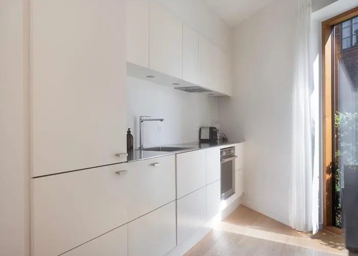 Appartement Modern By The Mermaid Statue